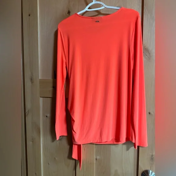 DKNY long sleeve blouse - Picture 4 of 7
